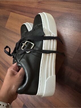 J/SLIDES Black Sneakers with White Platform Sole